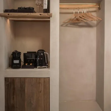 Wakana Αλακάτι